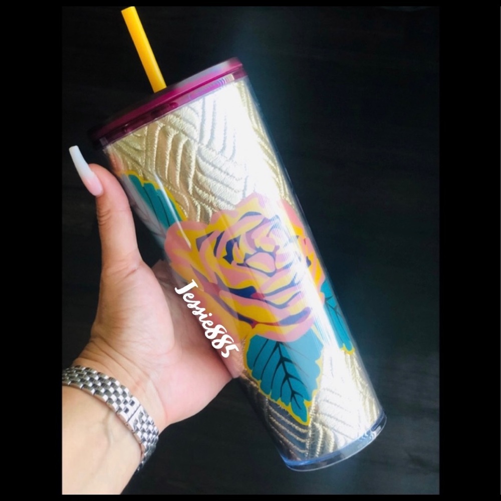 🌹Rose Gold quilted starbucks tumbler